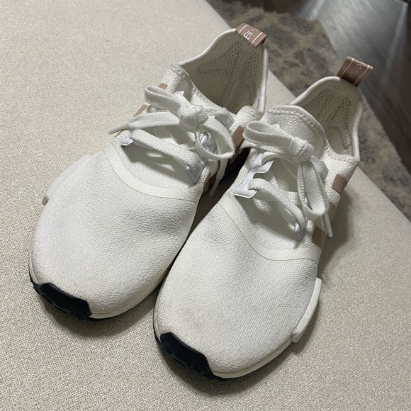 White Adidas Boost NMD - Picture 5 of 6